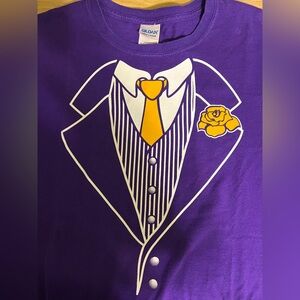 Gildan Medium Men’s Tuxedo T-Shirt